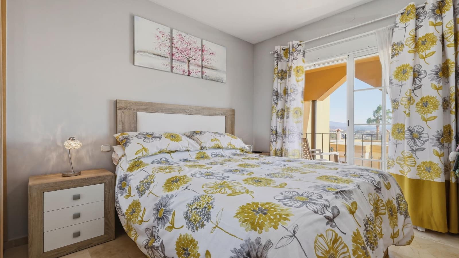 Casa de 3 habitaciones en Manilva en venta con piscina garaje - 329.950 € (Ref: 10180420)