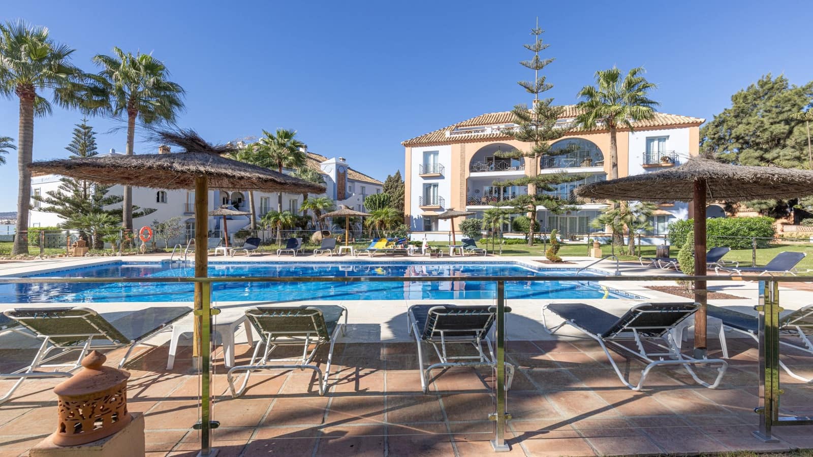 3 soverom Penthouse til salgs i Casares med svømmebasseng garasje - € 875 000 (Ref: 10180421)