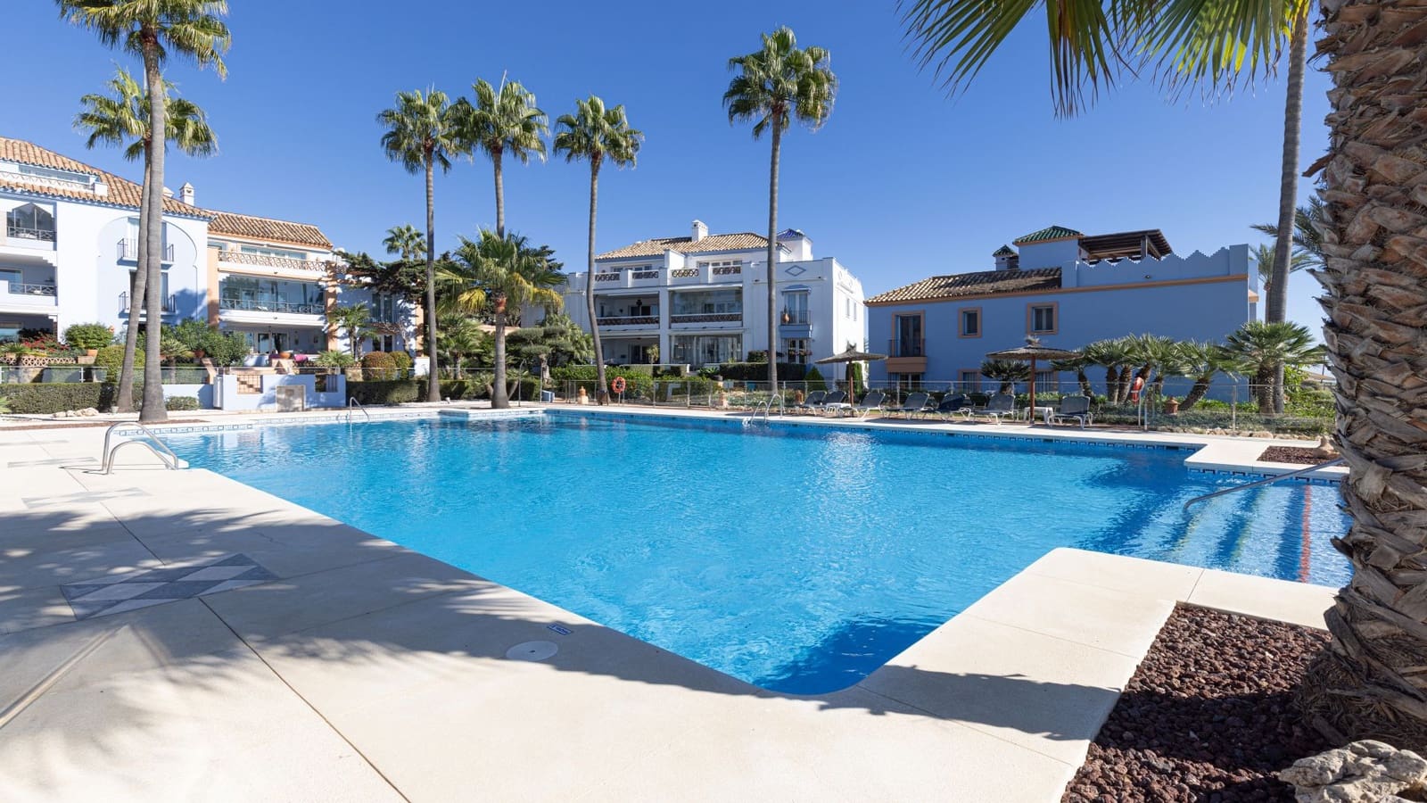 3 soverom Penthouse til salgs i Casares med svømmebasseng garasje - € 875 000 (Ref: 10180421)