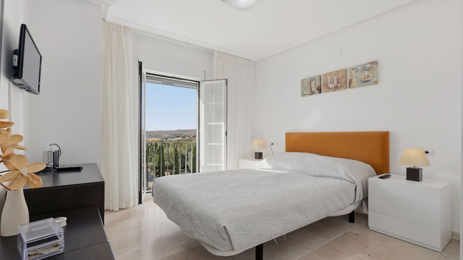 Casa de 3 habitaciones en Bahia de Casares en venta con piscina garaje - 349.000 € (Ref: 10180422)