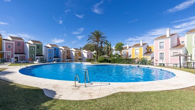 Casa de 3 habitaciones en Bahia de Casares, Casares en venta con piscina garaje - 349.000 € (Ref: 10180422)