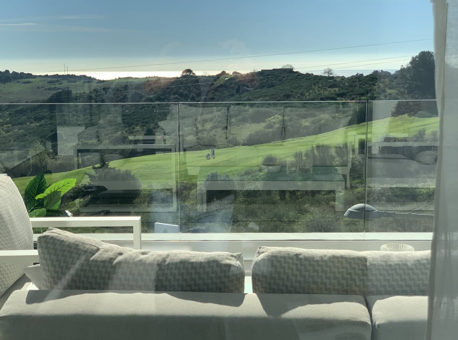 Apartamento de 2 habitaciones en Estepona en venta con piscina garaje - 355.000 € (Ref: 4618288)