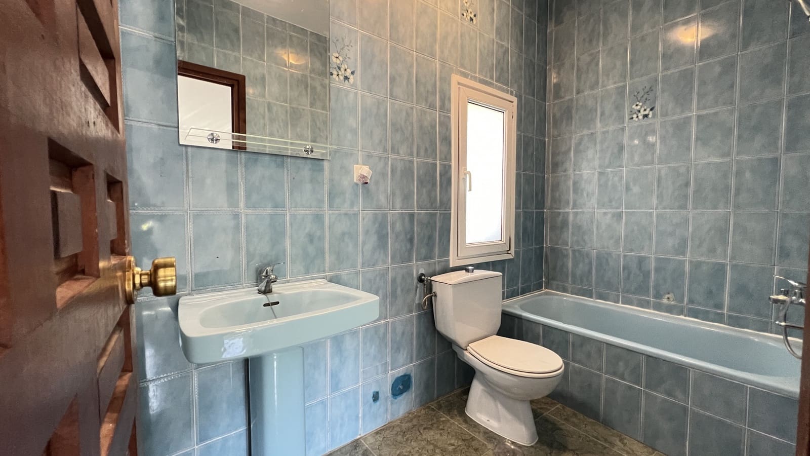 3 soveværelse Finca/Landehus til salg i Manilva med swimmingpool garage - € 675.000 (Ref: 8370837)