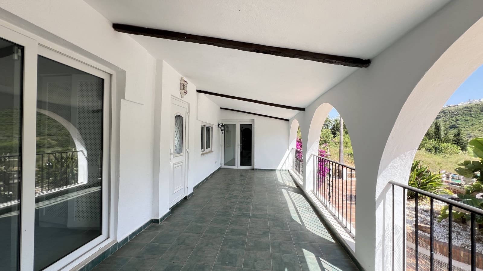 3 soveværelse Finca/Landehus til salg i Manilva med swimmingpool garage - € 675.000 (Ref: 8370837)