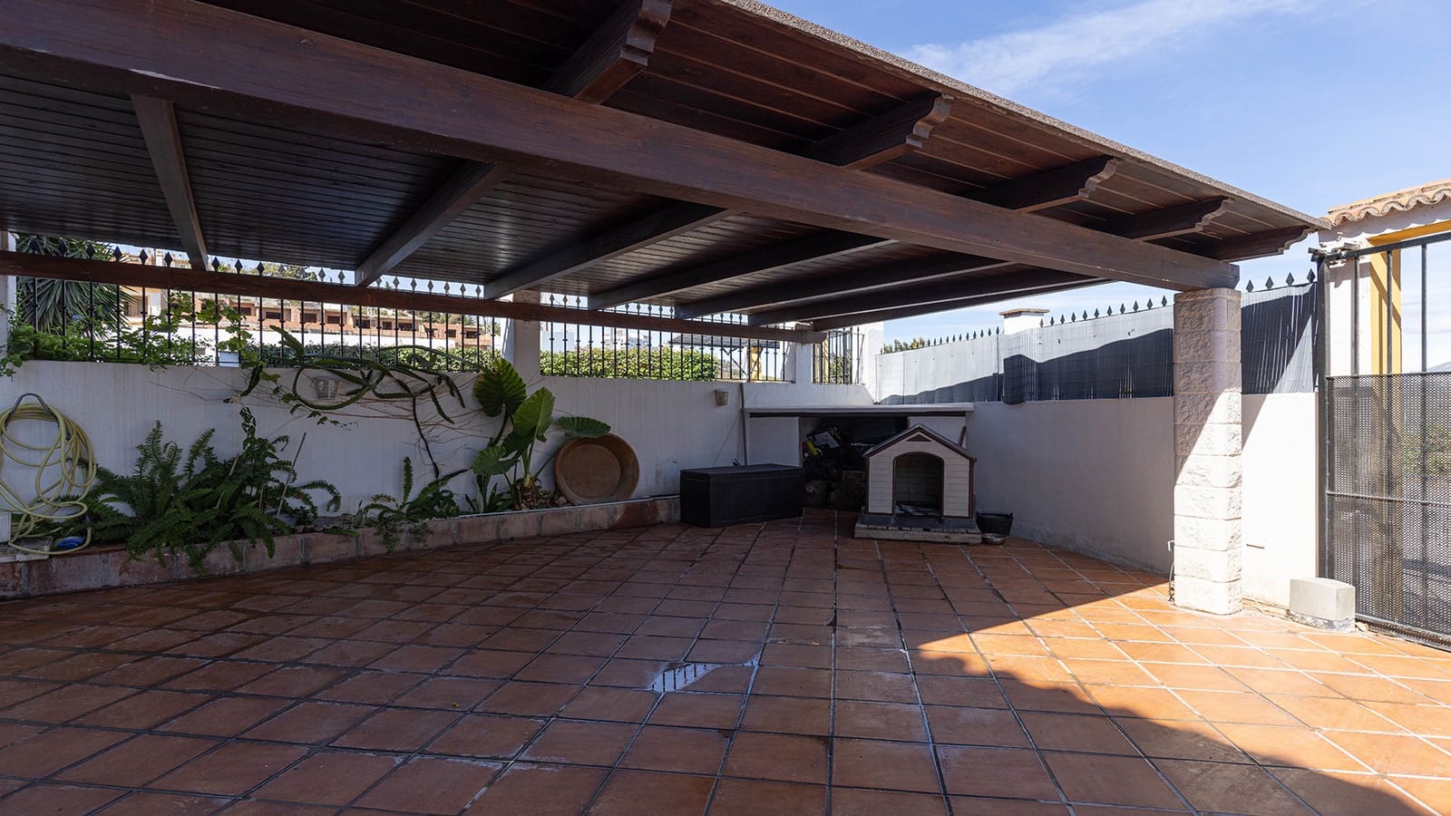 3 bedroom Townhouse for sale in Manilva with pool garage - € 399,000 (Ref: 8566455)