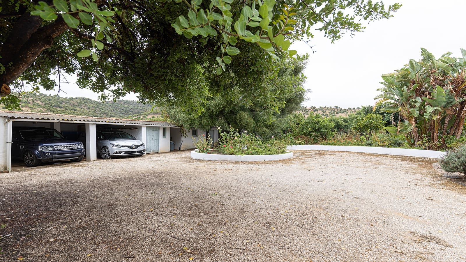 3 soveværelse Finca/Landehus til salg i San Pablo de Buceite med swimmingpool garage - € 650.000 (Ref: 8595318)