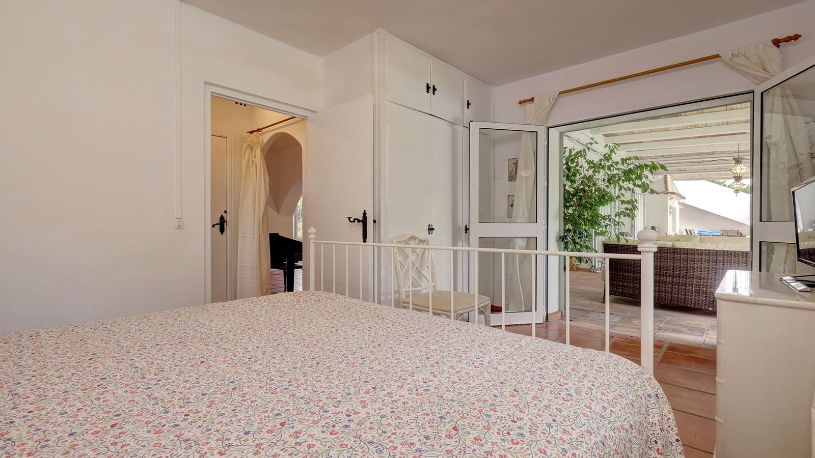 3 soveværelse Finca/Landehus til salg i San Pablo de Buceite med swimmingpool garage - € 650.000 (Ref: 8595318)