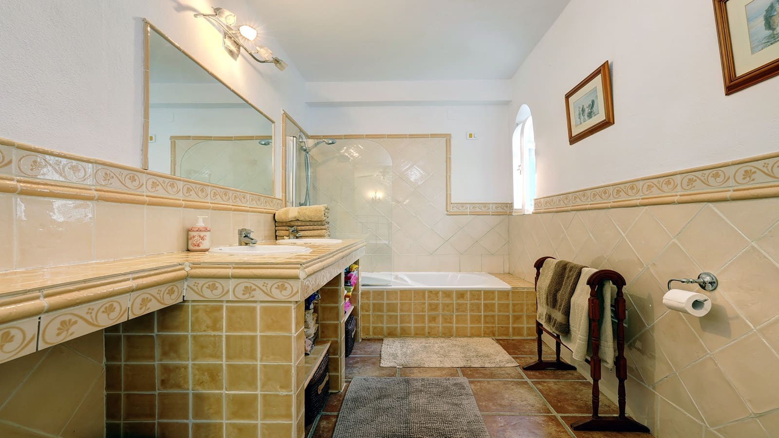 3 soveværelse Finca/Landehus til salg i San Pablo de Buceite med swimmingpool garage - € 650.000 (Ref: 8595318)