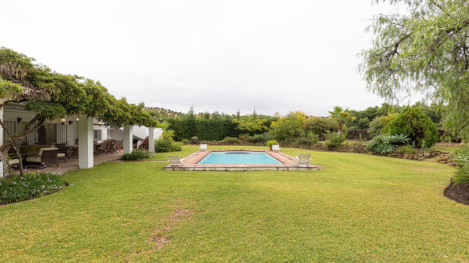 3 soveværelse Finca/Landehus til salg i San Pablo de Buceite med swimmingpool garage - € 650.000 (Ref: 8595318)