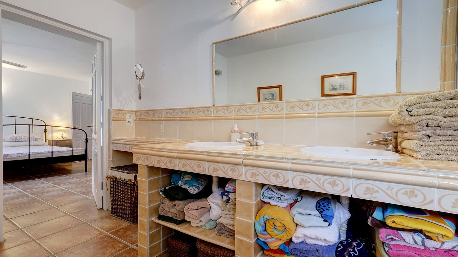 3 soveværelse Finca/Landehus til salg i San Pablo de Buceite med swimmingpool garage - € 650.000 (Ref: 8595318)