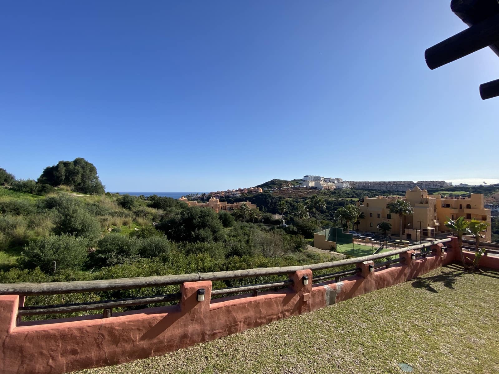 3 sypialnia Apartament na sprzedaż w San Luis de Sabinillas z basenem garażem - 350 000 € (Ref: 8836424)