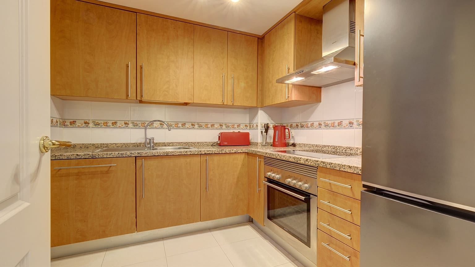 3 sypialnia Apartament na sprzedaż w San Luis de Sabinillas z basenem garażem - 350 000 € (Ref: 8836424)