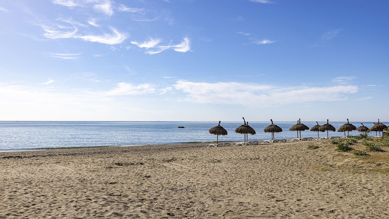 4 sypialnia Dom na sprzedaż w Manilva z basenem garażem - 425 000 € (Ref: 8862608)