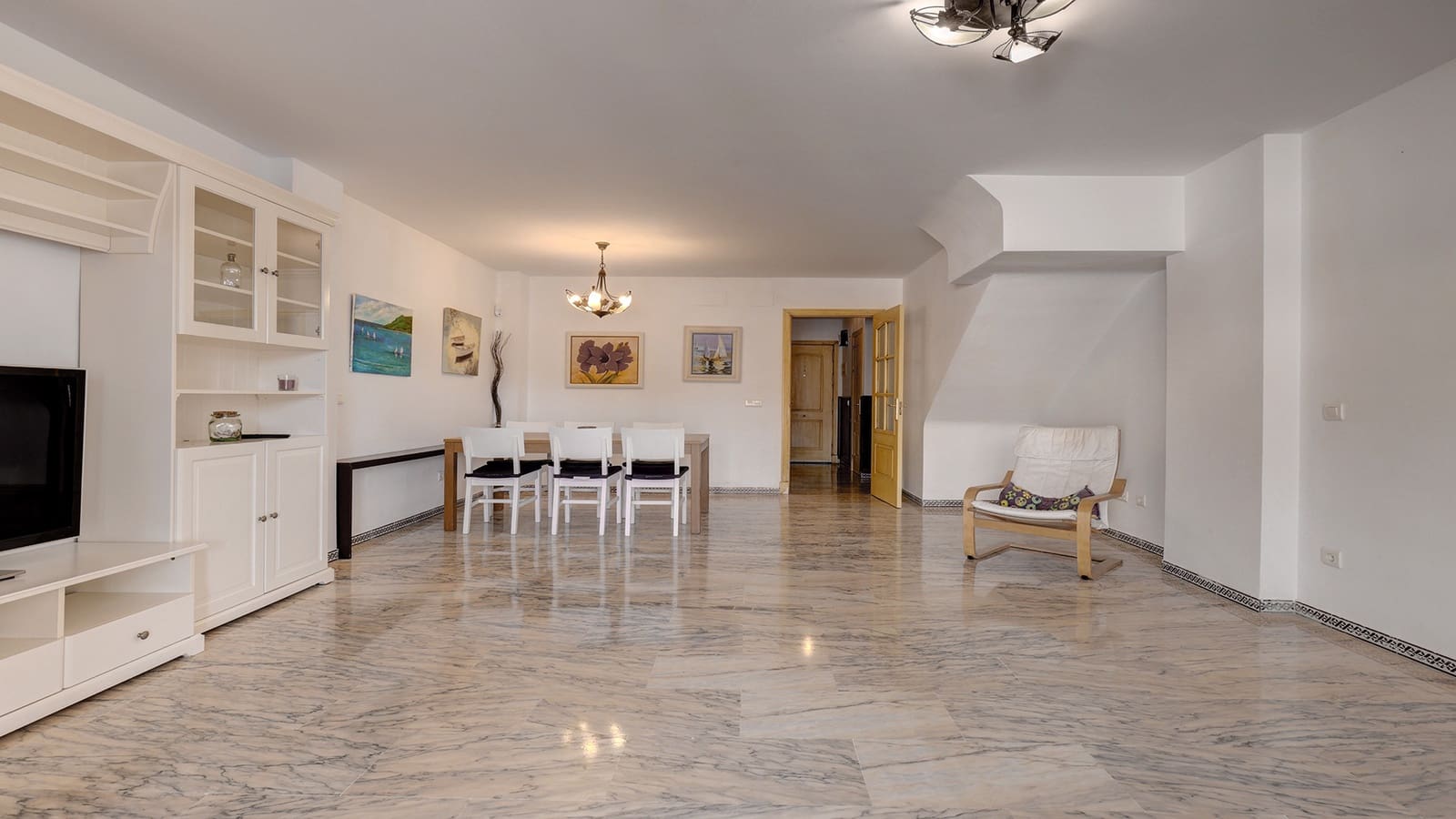 4 sypialnia Dom na sprzedaż w Manilva z basenem garażem - 425 000 € (Ref: 8862608)