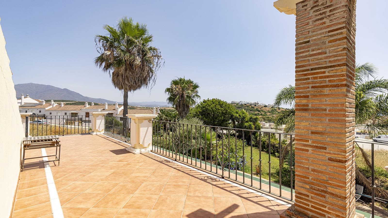 5 chambre Villa/Maison à vendre à Casares avec piscine garage - 1 200 000 € (Ref: 9099065)