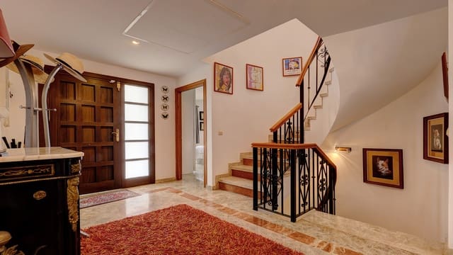 5 chambre Villa/Maison à vendre à Casares avec piscine garage - 1 200 000 € (Ref: 9099065)