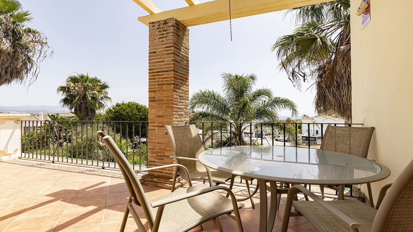 5 bedroom Villa for sale in Casares with pool garage - € 1,200,000 (Ref: 9099065)