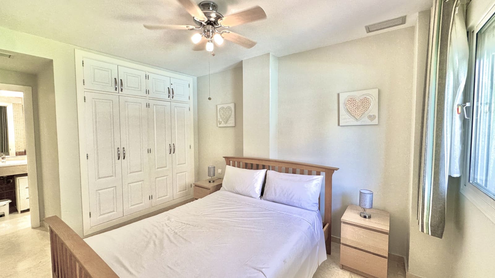 2 sovrum Lägenhet till salu i Manilva med pool garage - 249 000 € (Ref: 9147057)