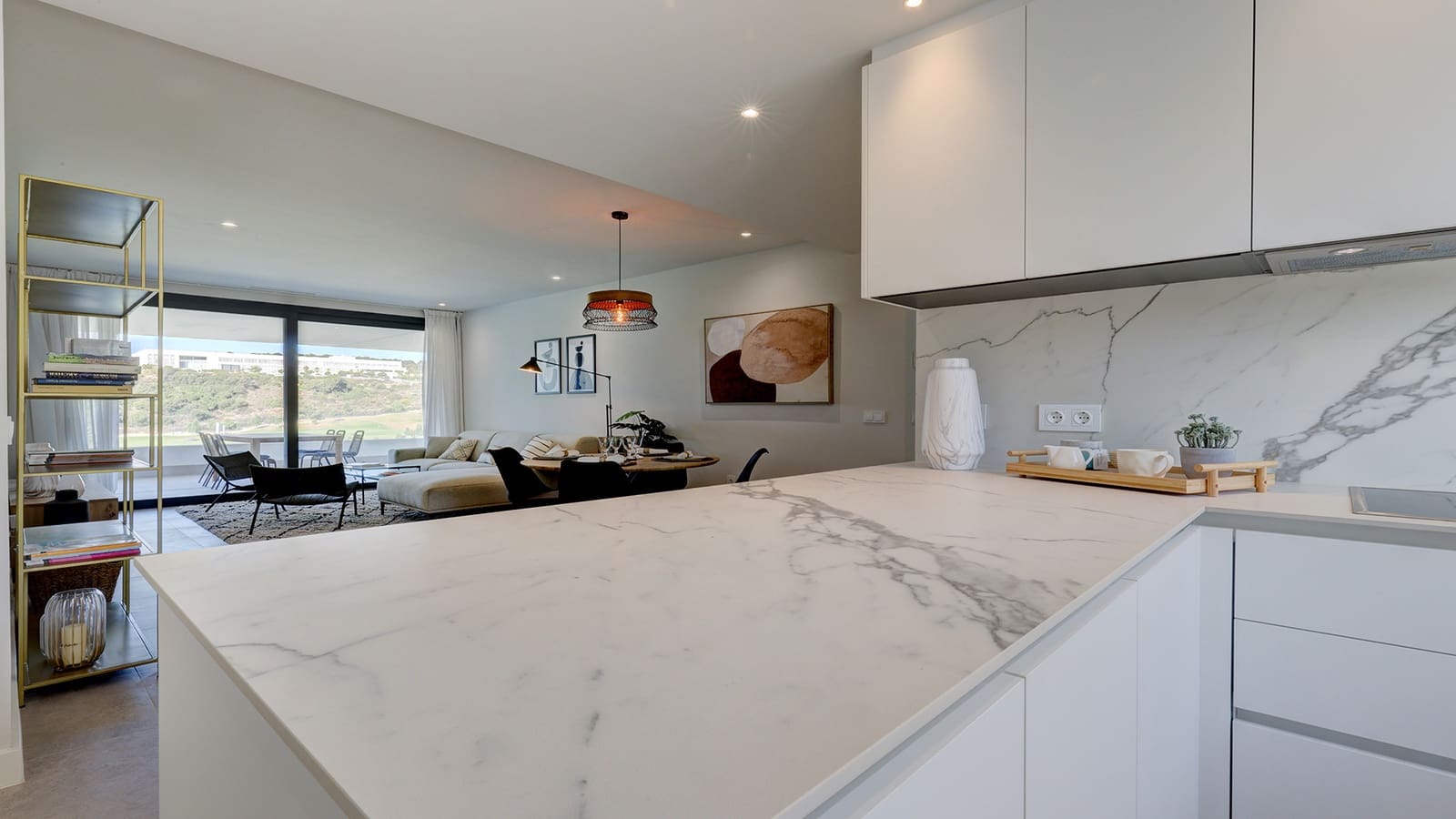 3 bedroom Apartment for sale in Estepona with pool garage - € 590,000 (Ref: 9206416)