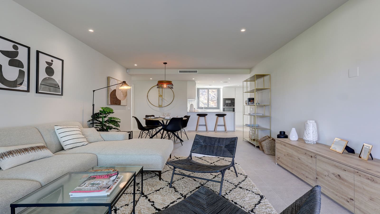 3 bedroom Apartment for sale in Estepona with pool garage - € 590,000 (Ref: 9206416)