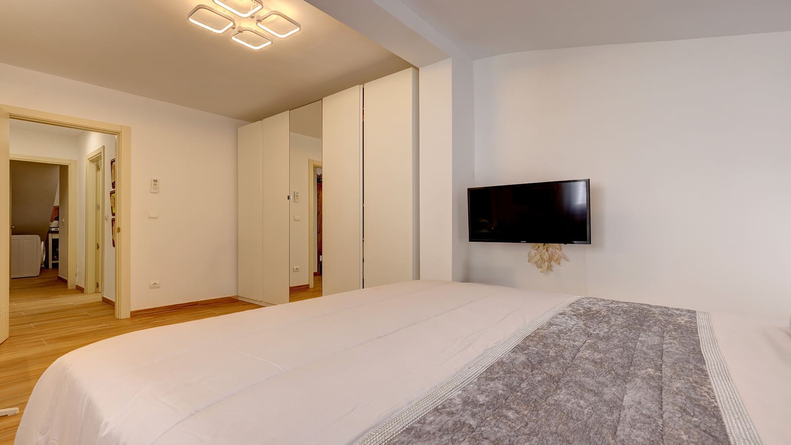 2 bedroom Semi-detached Villa for sale in Manilva with pool garage - € 450,000 (Ref: 9353393)