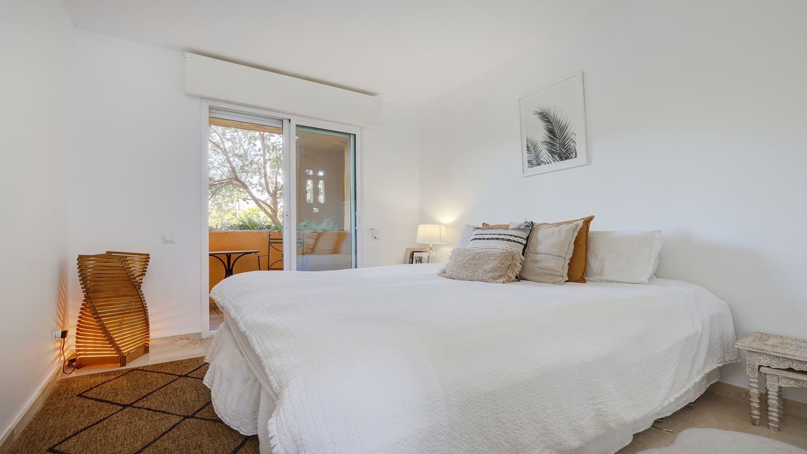 3 bedroom Apartment for sale in Manilva with pool garage - € 595,000 (Ref: 9359118)