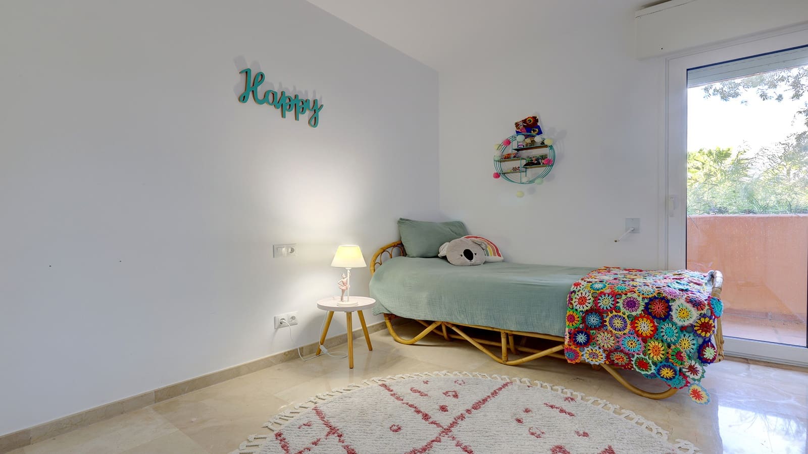 3 bedroom Apartment for sale in Manilva with pool garage - € 595,000 (Ref: 9359118)