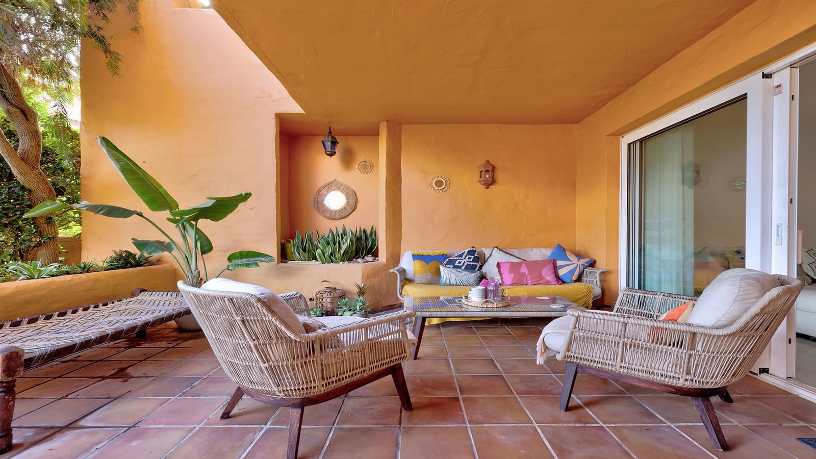 3 bedroom Apartment for sale in Manilva with pool garage - € 595,000 (Ref: 9359118)