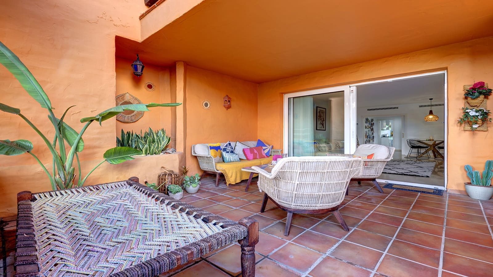 3 bedroom Apartment for sale in Manilva with pool garage - € 595,000 (Ref: 9359118)