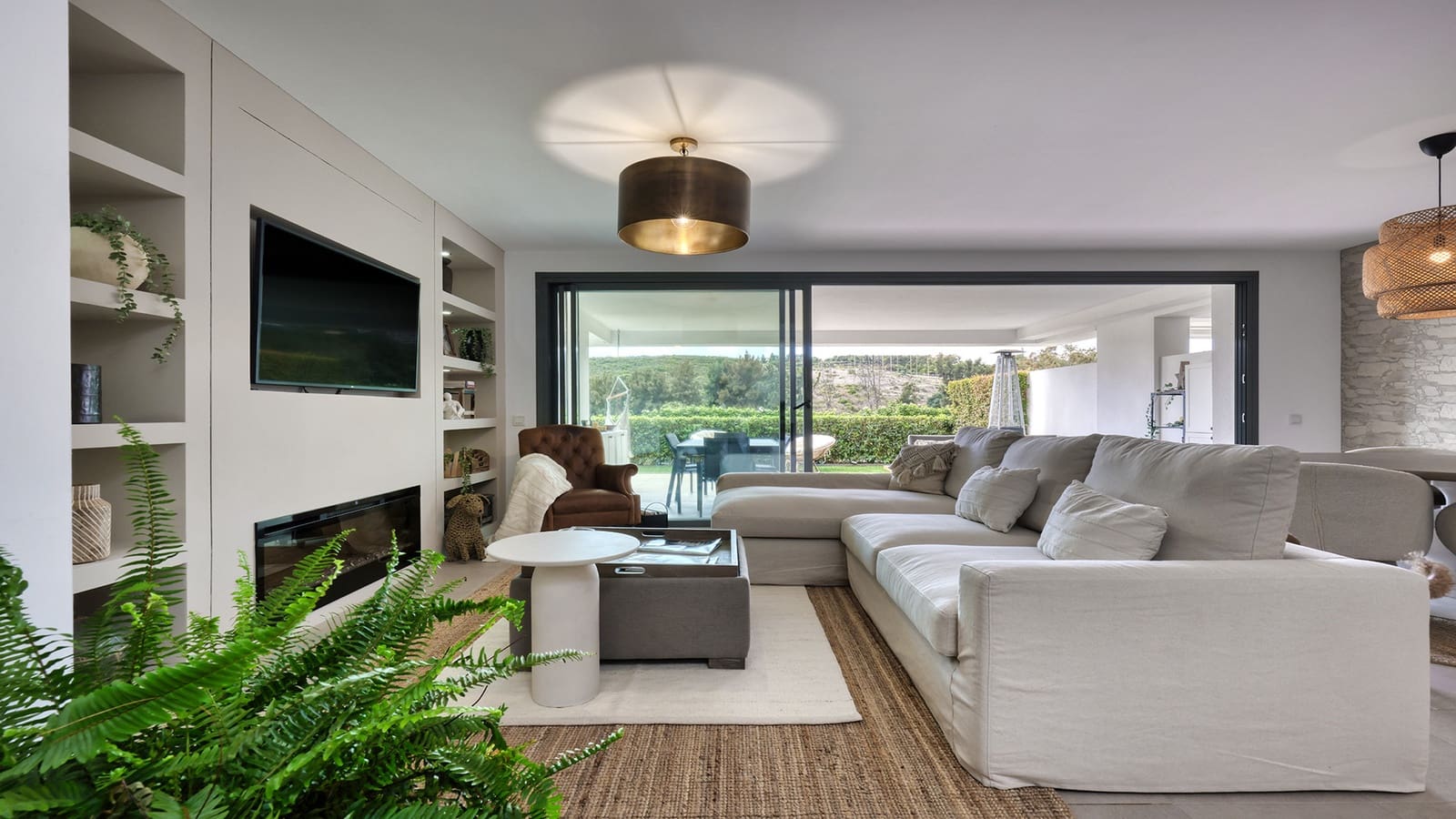 3 bedroom Apartment for sale in Casares with pool garage - € 539,000 (Ref: 9359119)