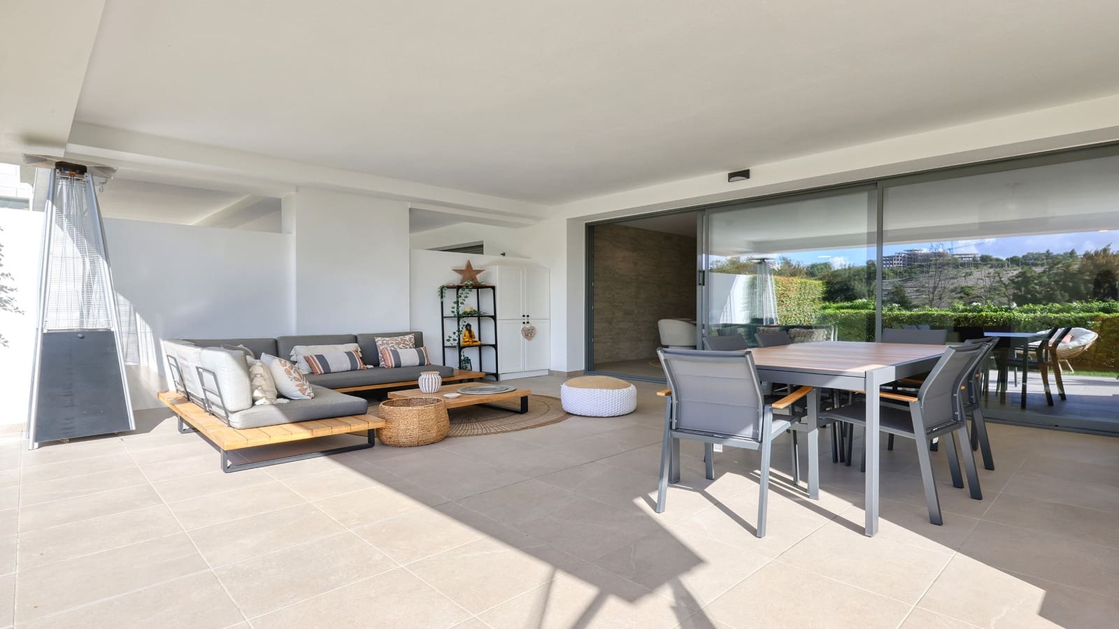 3 bedroom Apartment for sale in Casares with pool garage - € 539,000 (Ref: 9359119)