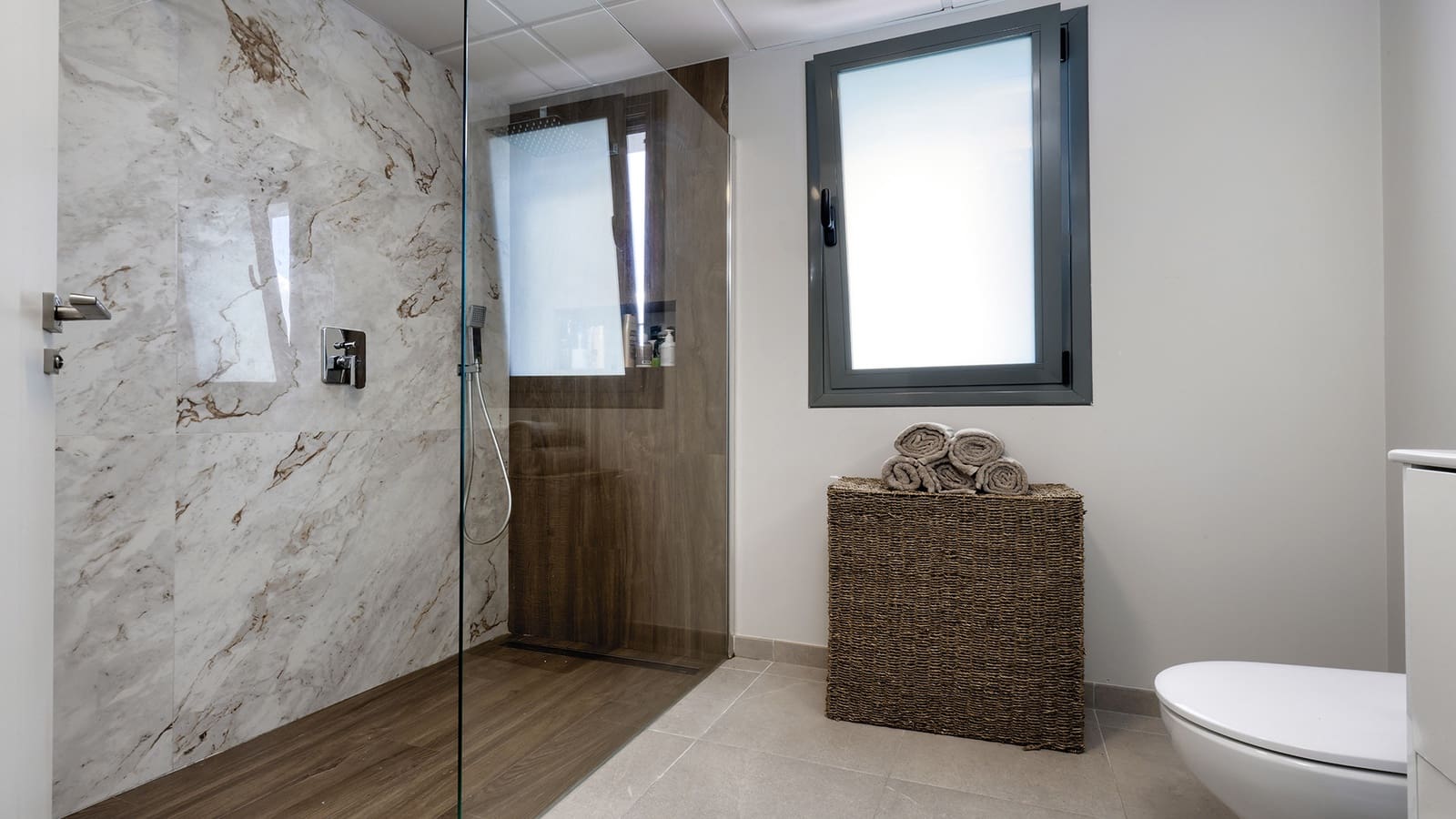 3 bedroom Apartment for sale in Casares with pool garage - € 539,000 (Ref: 9359119)