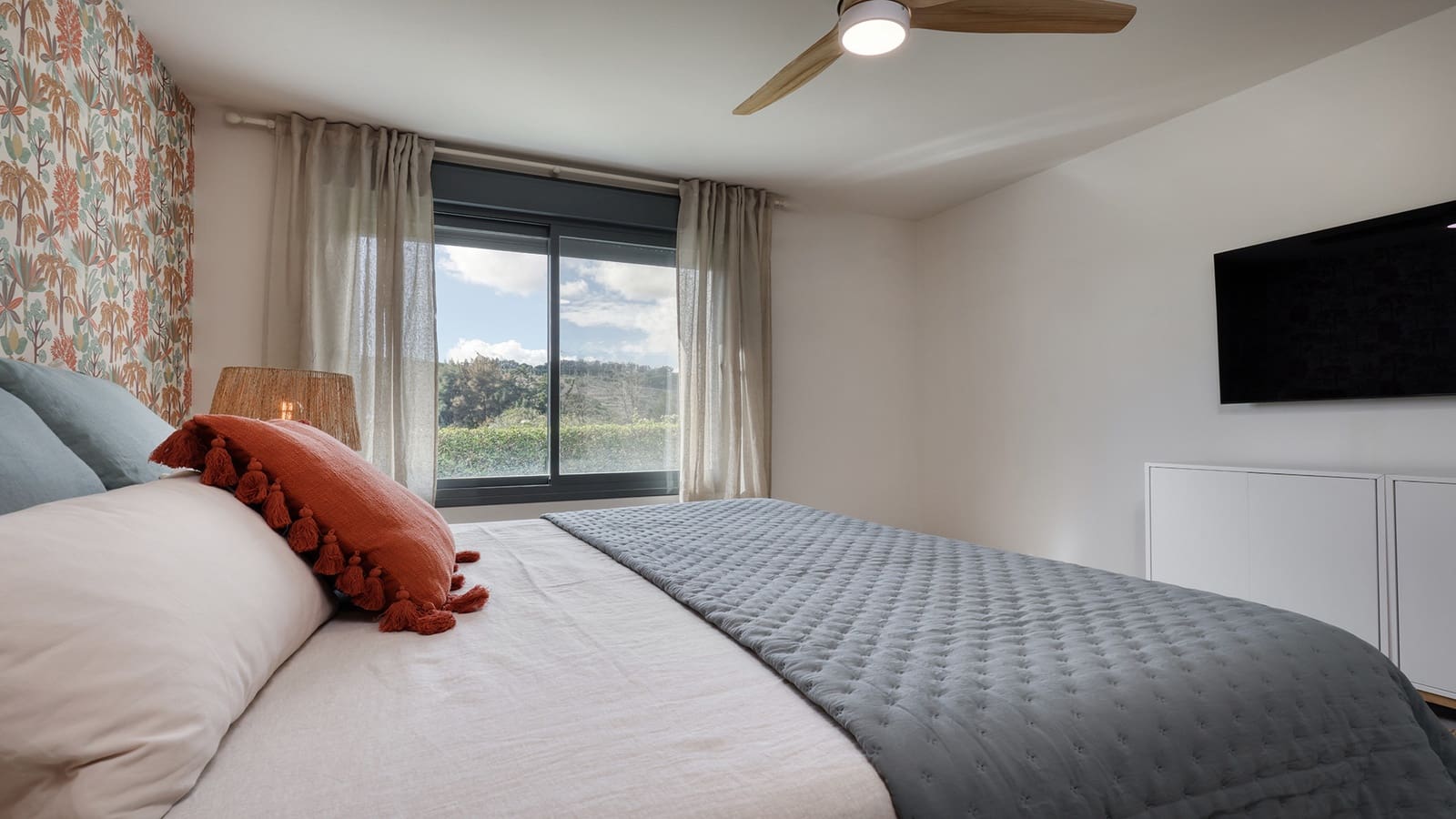 3 bedroom Apartment for sale in Casares with pool garage - € 539,000 (Ref: 9359119)