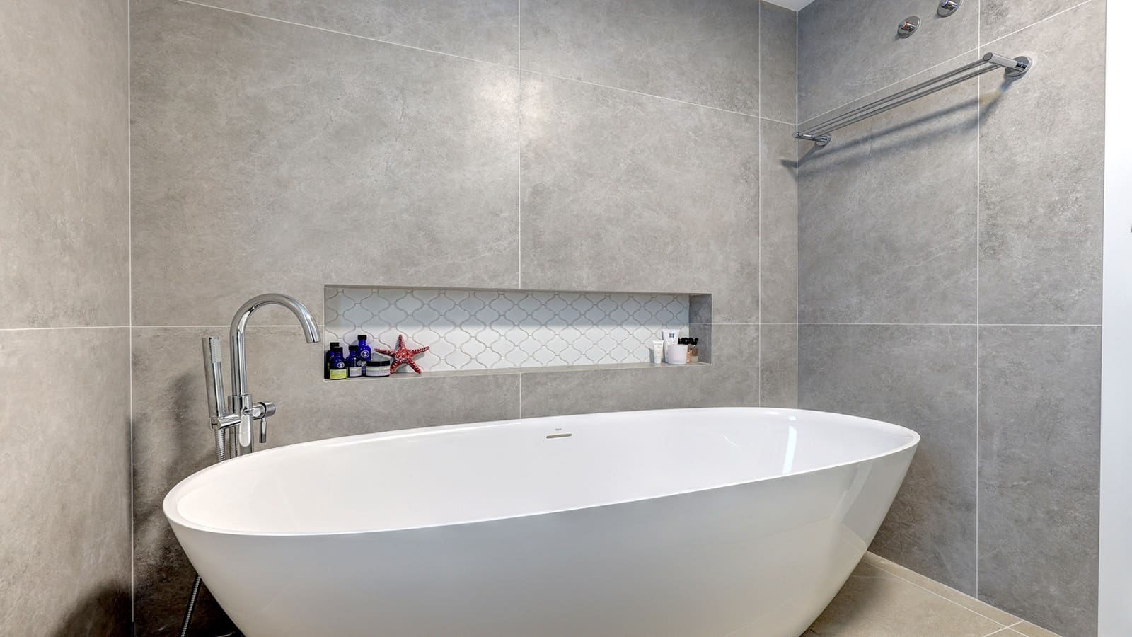 3 bedroom Apartment for sale in Casares with pool garage - € 539,000 (Ref: 9359119)