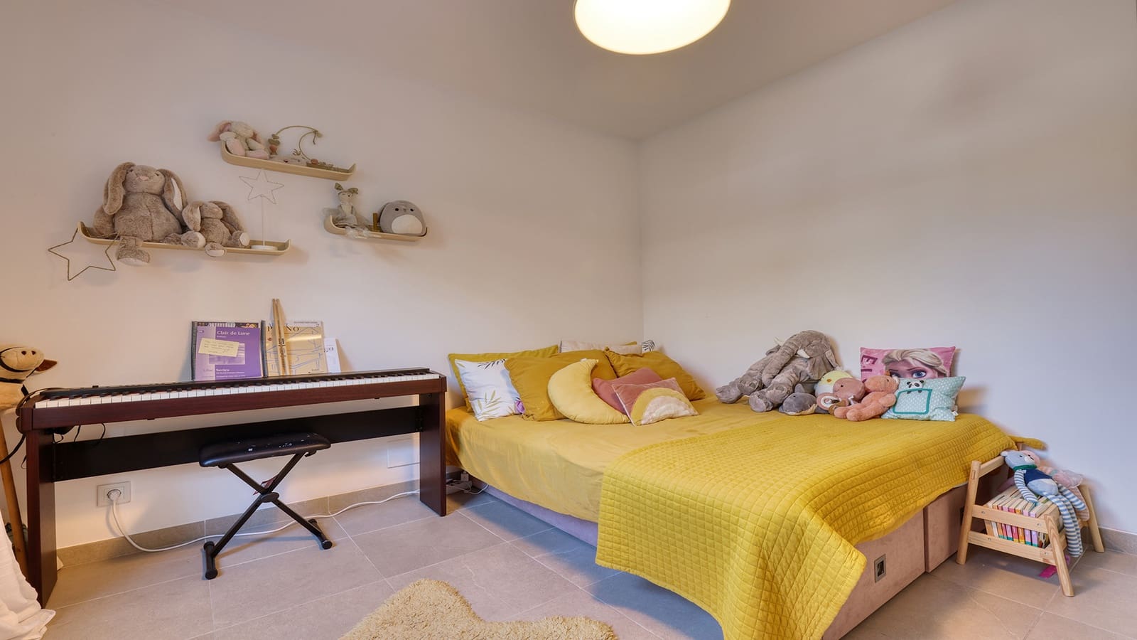 3 bedroom Apartment for sale in Casares with pool garage - € 539,000 (Ref: 9359119)