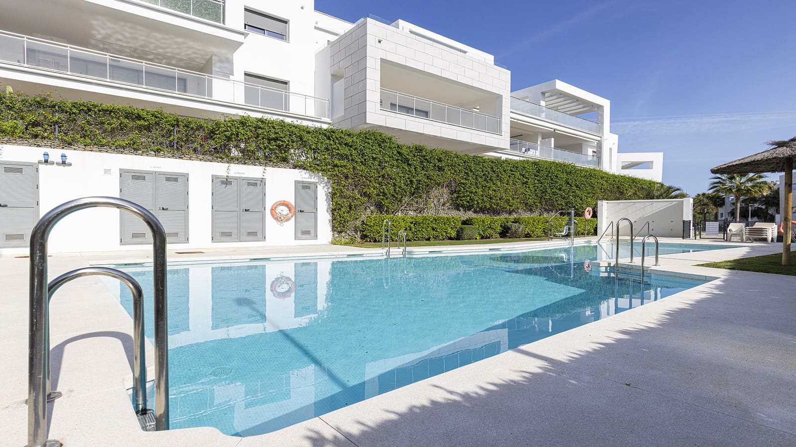 3 bedroom Apartment for sale in Casares with pool garage - € 539,000 (Ref: 9359119)