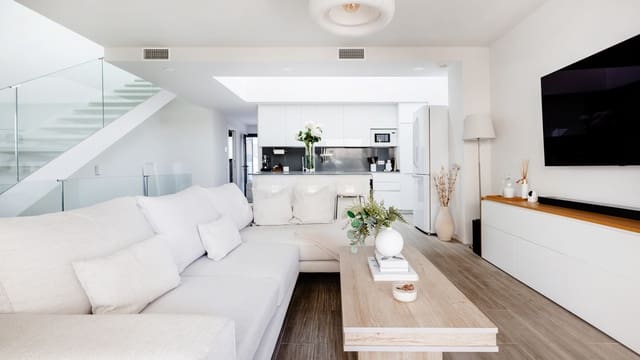 4 soverom Hus til salgs i Cancelada, Estepona med svømmebasseng garasje - € 585 000 (Ref: 9390859)