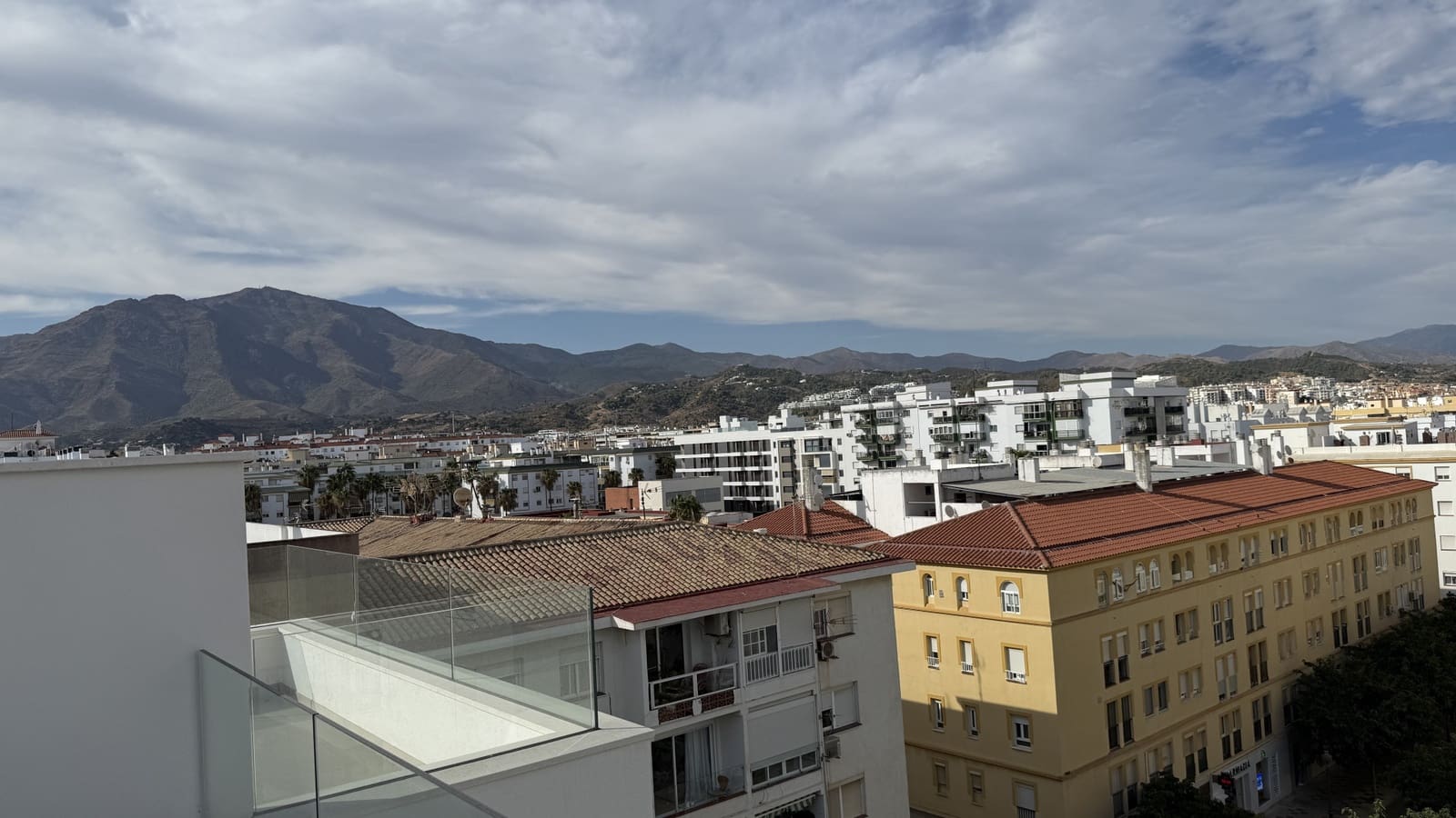 1 soveværelse Penthouse til salg i Estepona - € 650.000 (Ref: 9400736)
