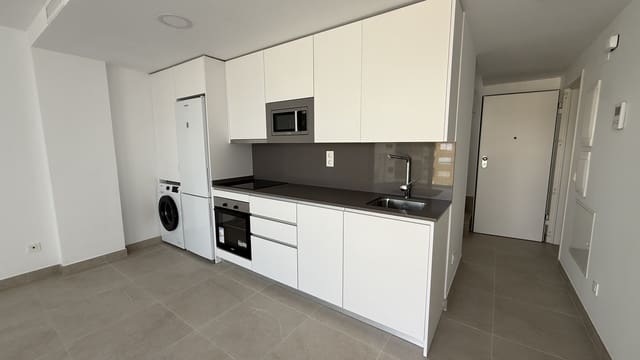 1 quarto Penthouse para venda em Estepona - 650 000 € (Ref: 9400736)