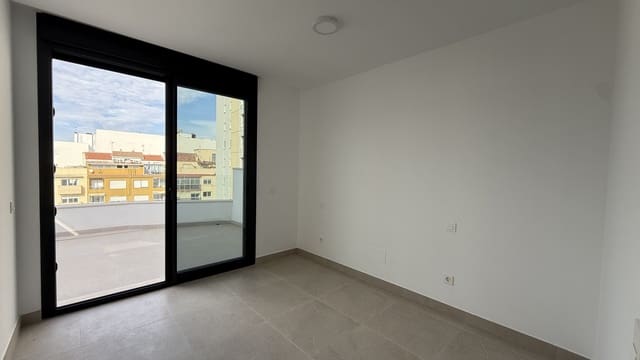 1 quarto Penthouse para venda em Estepona - 650 000 € (Ref: 9400736)