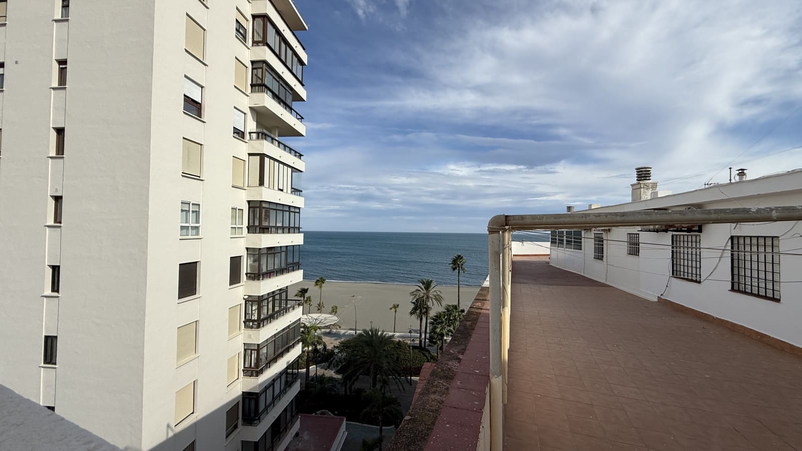 1 soveværelse Penthouse til salg i Estepona - € 650.000 (Ref: 9400736)