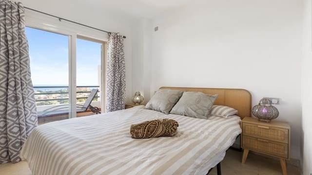 2 sypialnia Apartament na sprzedaż w Alcorrín, Manilva z basenem garażem - 275 000 € (Ref: 9413899)