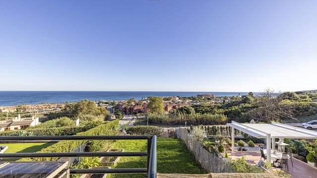 2 sypialnia Apartament na sprzedaż w Alcorrín, Manilva z basenem garażem - 275 000 € (Ref: 9413899)