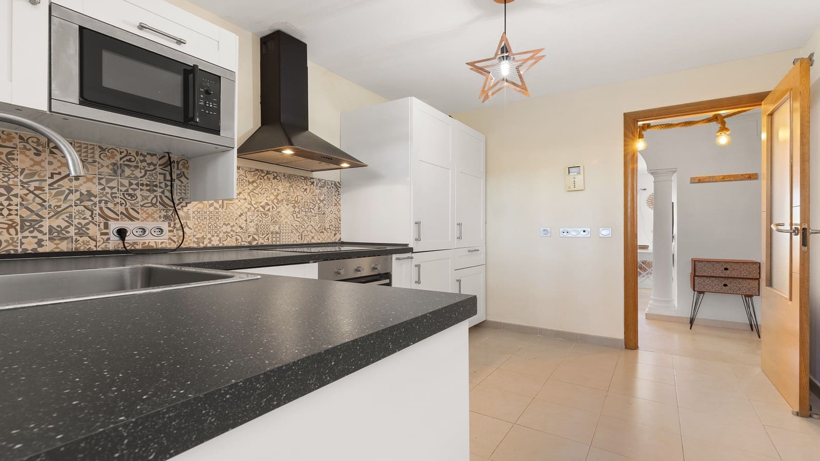 2 sypialnia Apartament na sprzedaż w Manilva z basenem garażem - 275 000 € (Ref: 9413899)