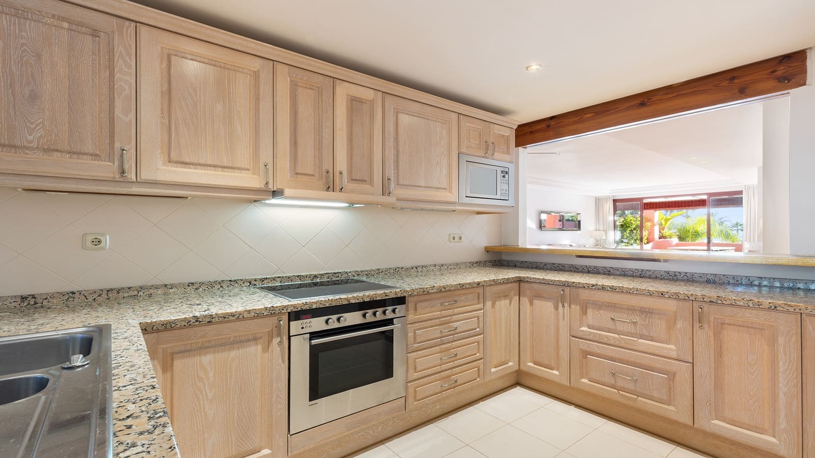 2 bedroom Apartment for sale in Guadalmansa with pool garage - € 1,475,000 (Ref: 9422211)