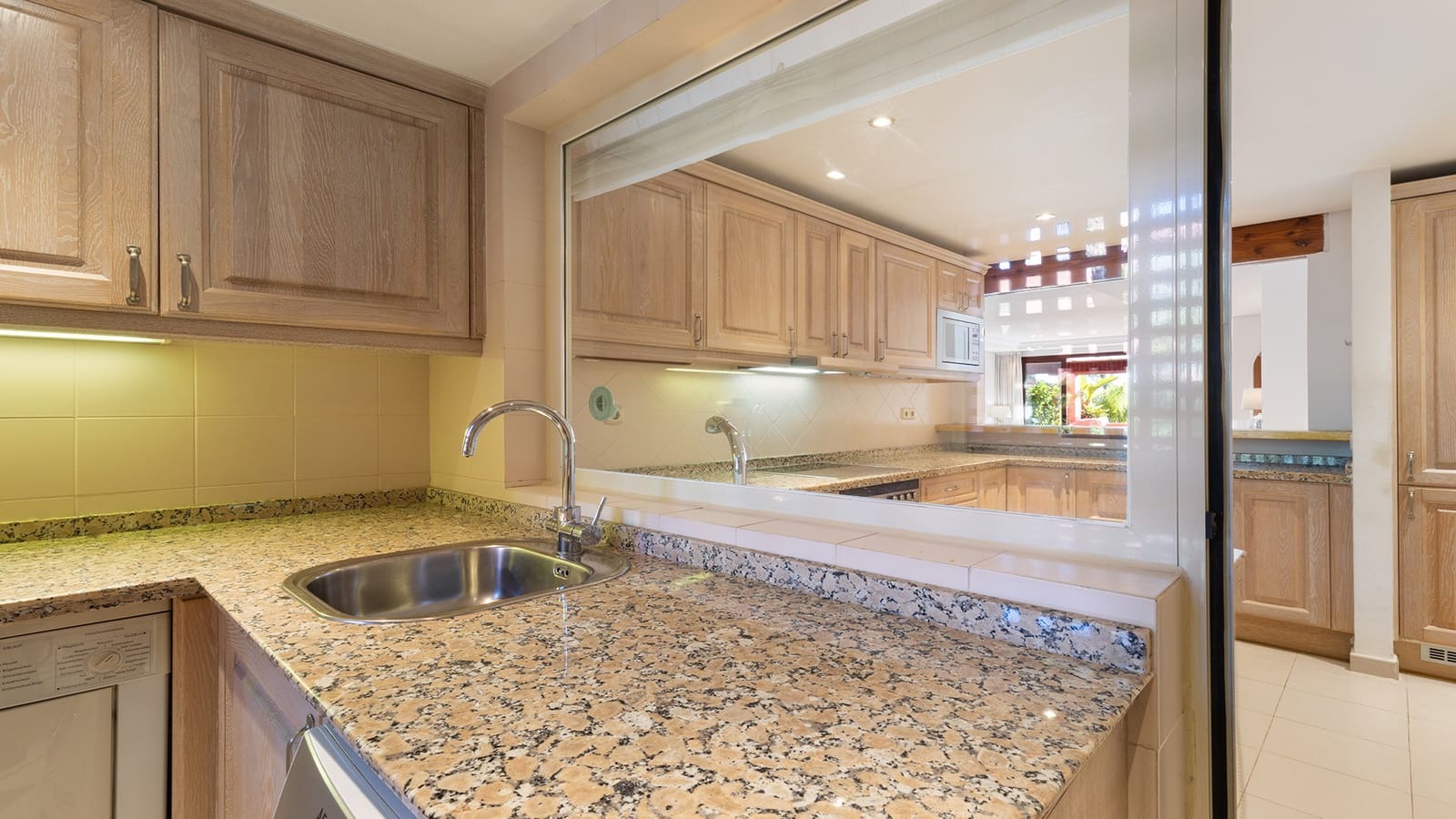 2 bedroom Apartment for sale in Guadalmansa with pool garage - € 1,475,000 (Ref: 9422211)