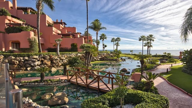 2 soverom Leilighet til salgs i Resinera-Voladilla, Estepona med svømmebasseng garasje - € 1 475 000 (Ref: 9422211)