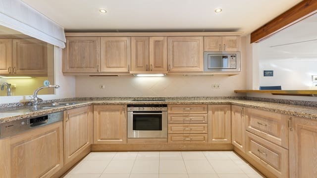 2 camera da letto Appartamento in vendita in Resinera-Voladilla, Estepona con piscina garage - 1.475.000 € (Rif: 9422211)