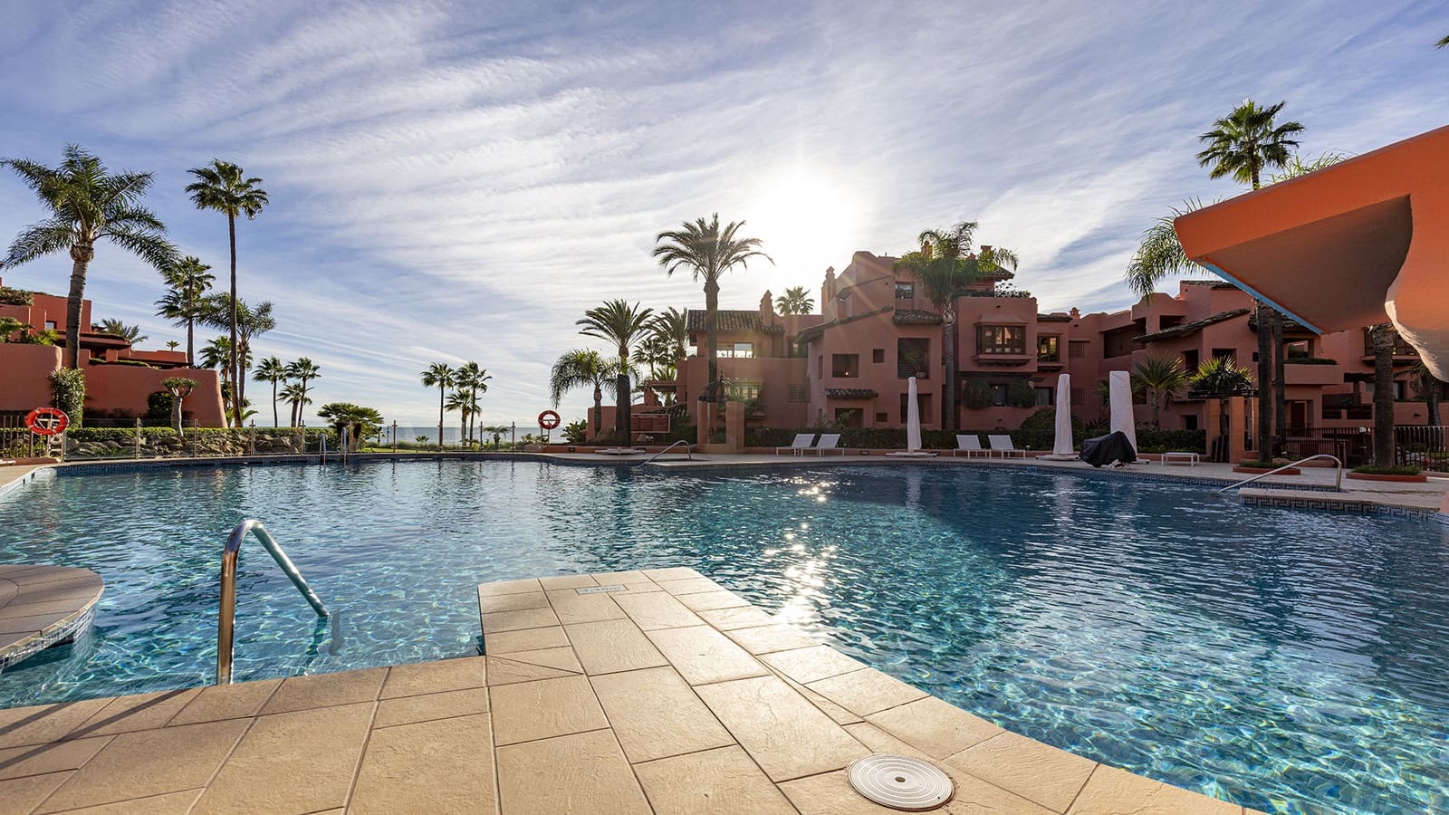 2 bedroom Apartment for sale in Guadalmansa with pool garage - € 1,475,000 (Ref: 9422211)