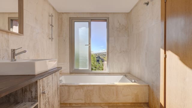 2 sovrum Hus till salu i Chullera, Manilva med pool garage - 400 000 € (Ref: 9470304)